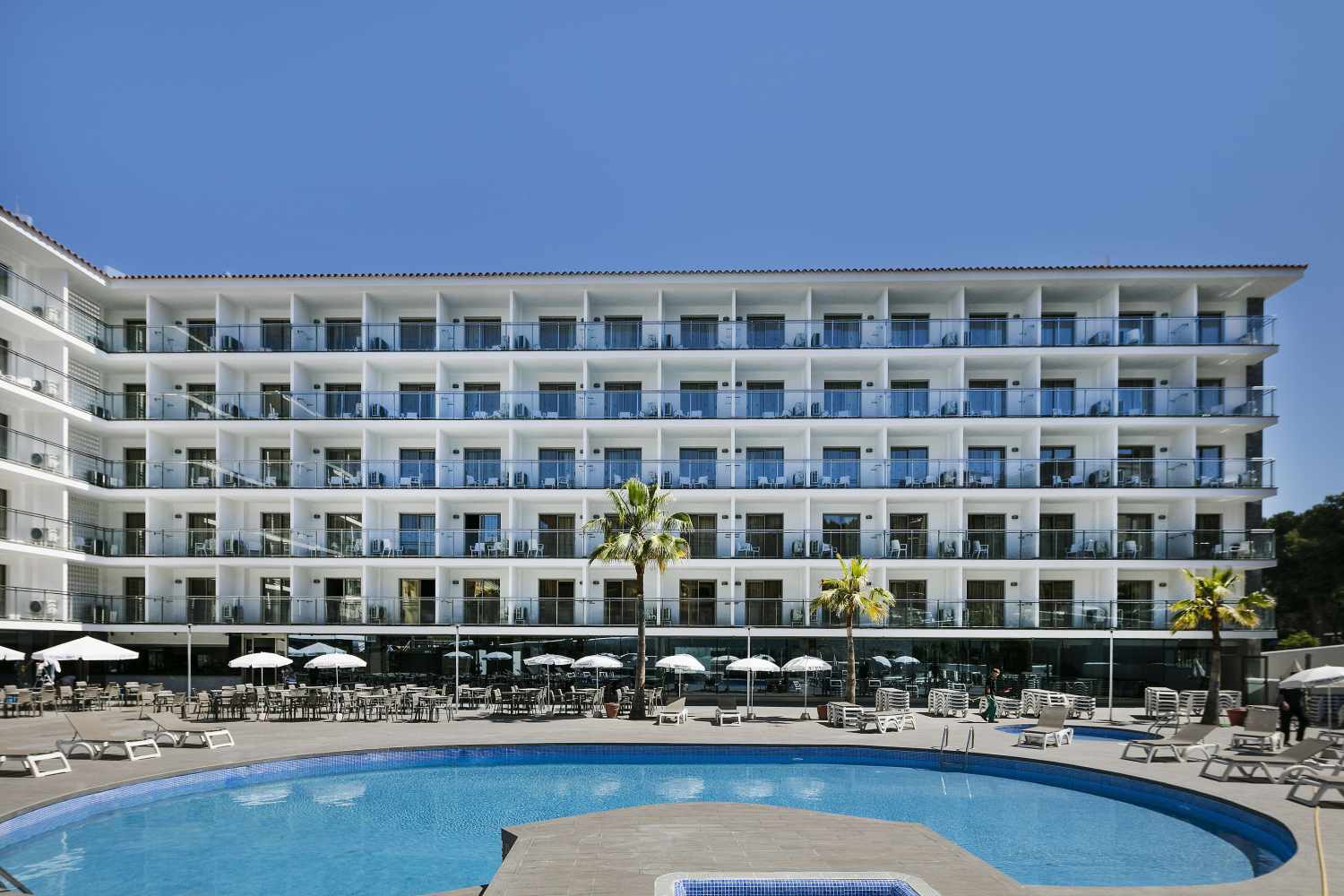 Best San Diego – Zwembad en gevel, Salou