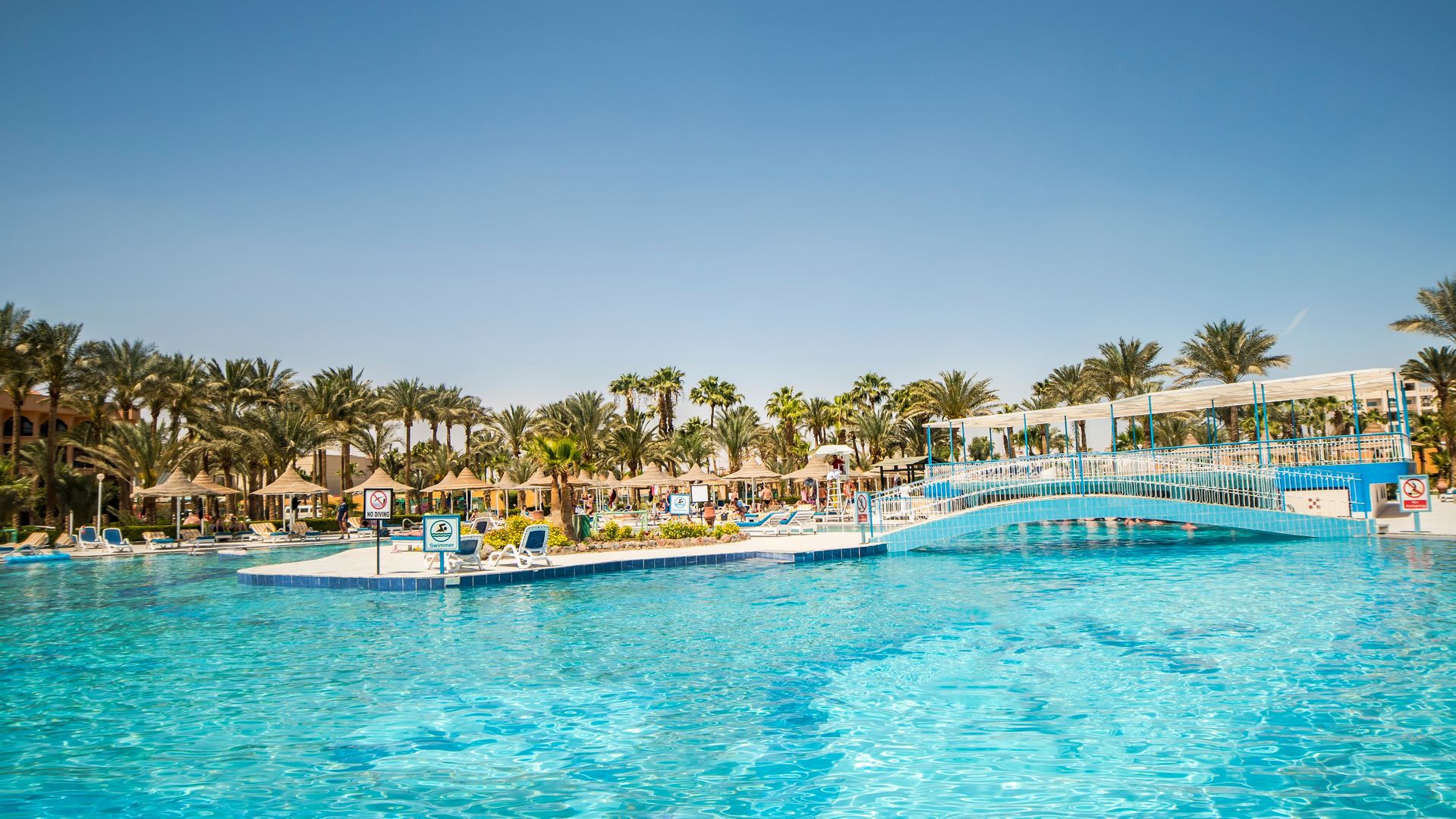 Giftun Azur Resort – Zwembad met palmen, Hurghada