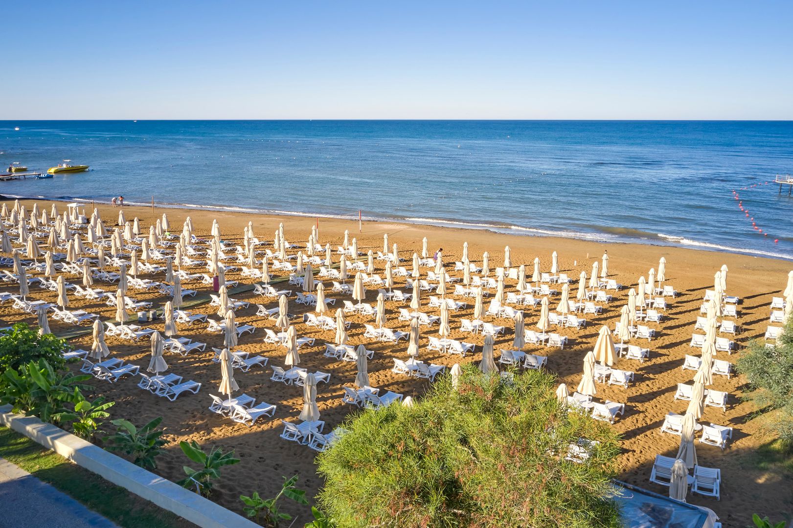 Seaden Corolla Hotel – Strand met parasols, Side