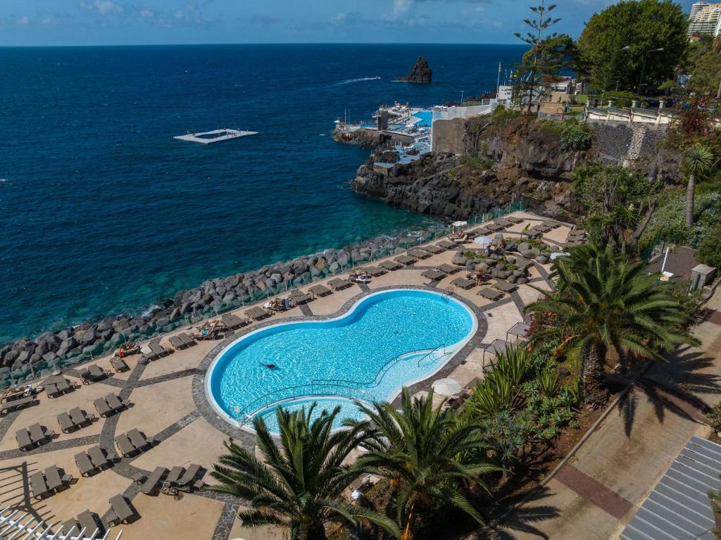 Pestana Vila Lido Madeira cover