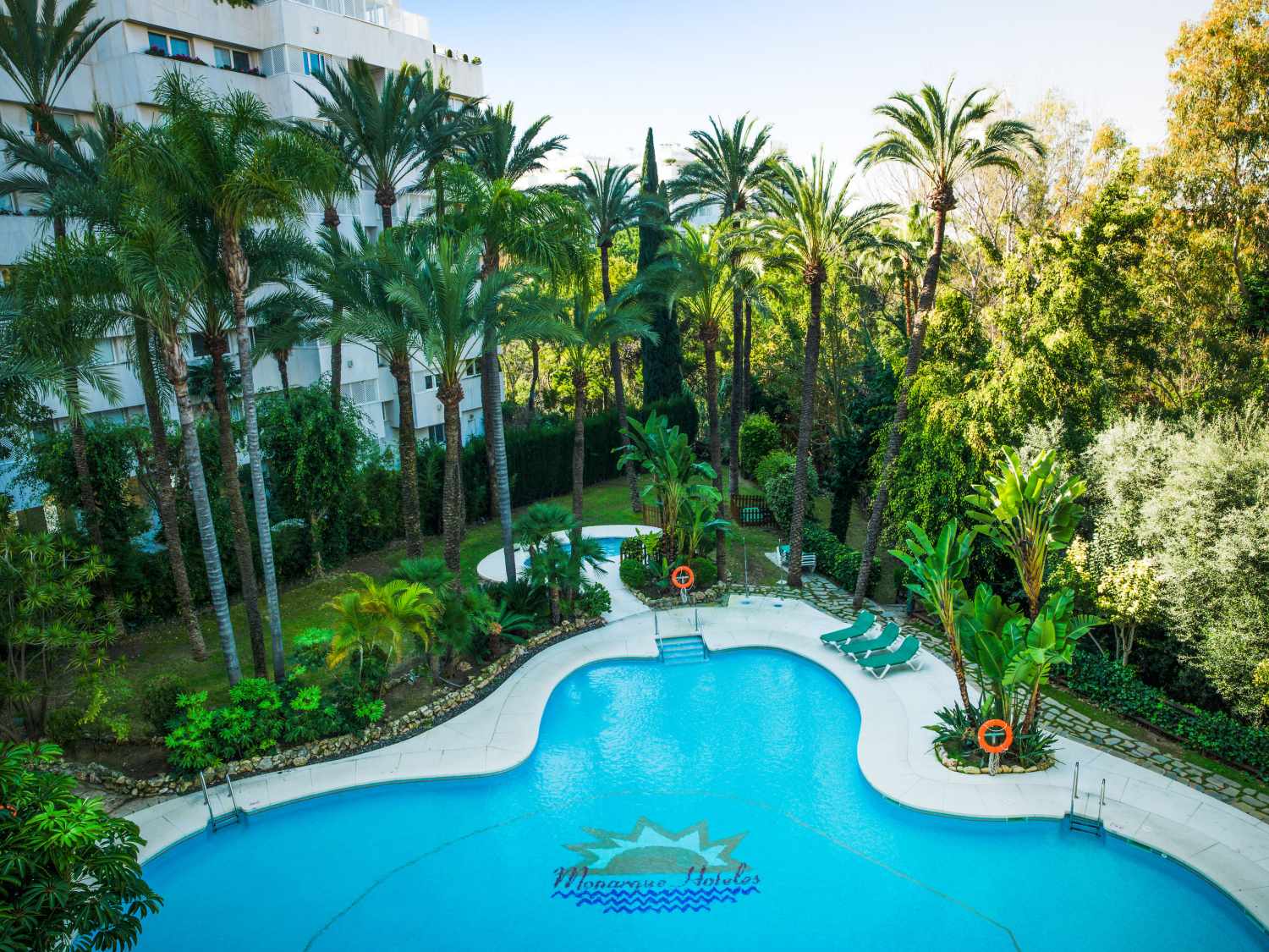 Monarque Sultán Aparthotel cover