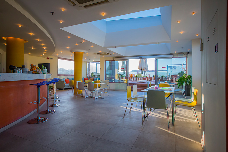 Novus City Hotel – Dakrestaurant, Athene