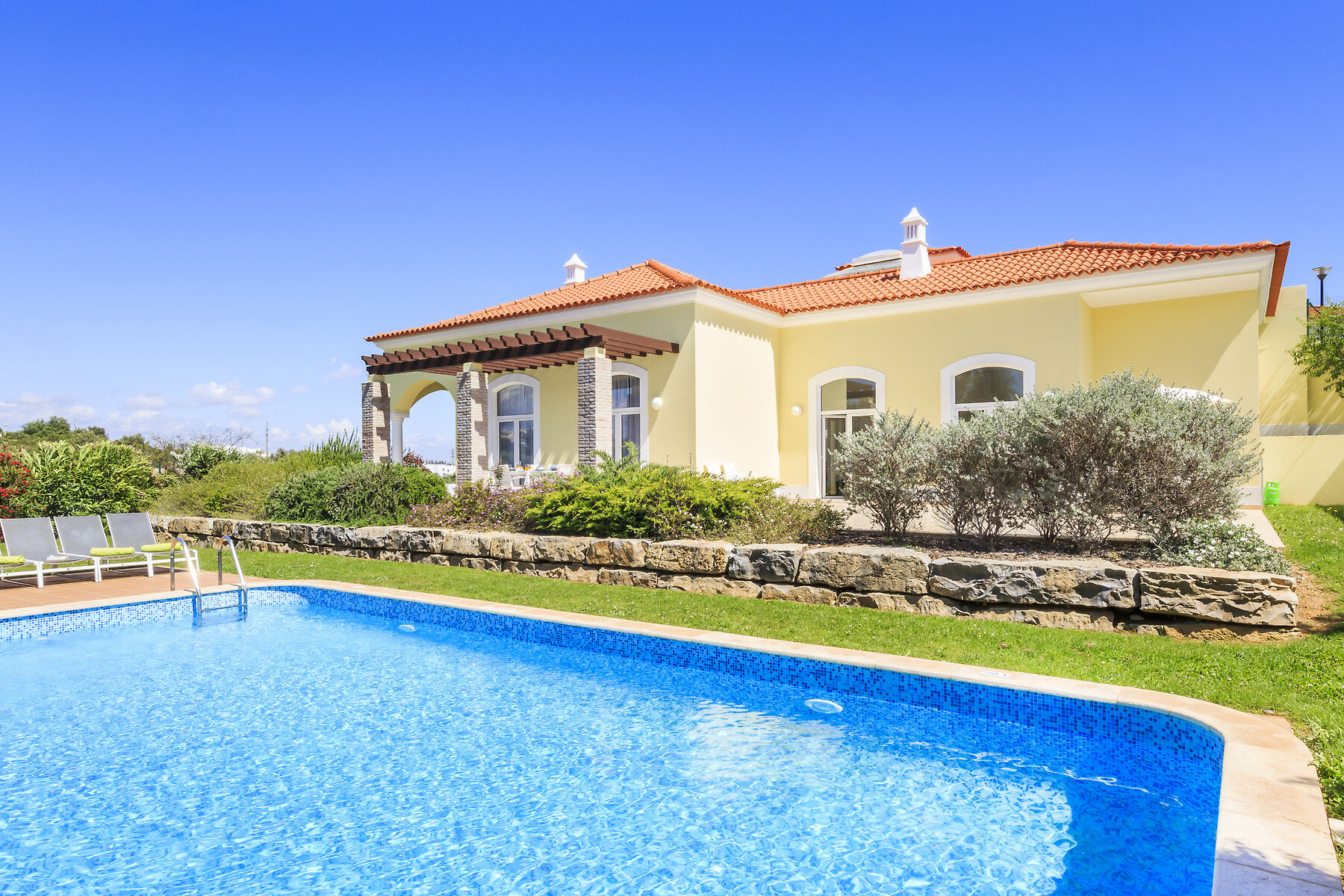 Eden Villas & Appartementen – Villa met privézwembad, Albufeira