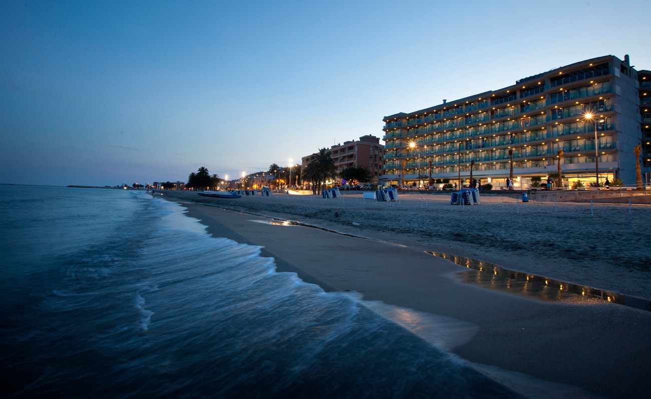 Hotel Allon Mediterrania cover