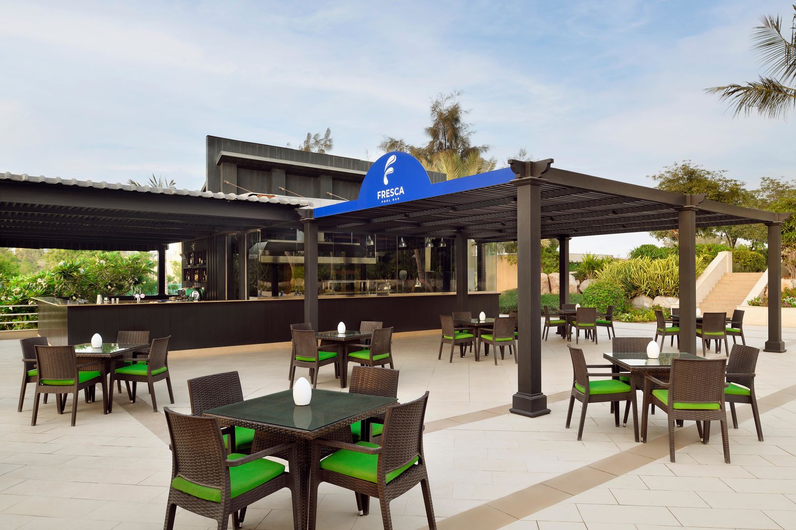 Al Hamra Residence – Terras met pergola, Ras al Khaimah