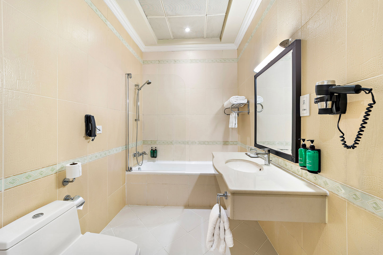 Al Hamra Residence – Badkamer, Ras al Khaimah