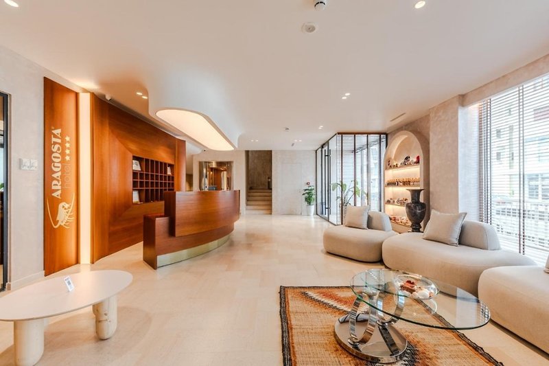 Aragosta Restaurand-Hotel – Lobby, Durres