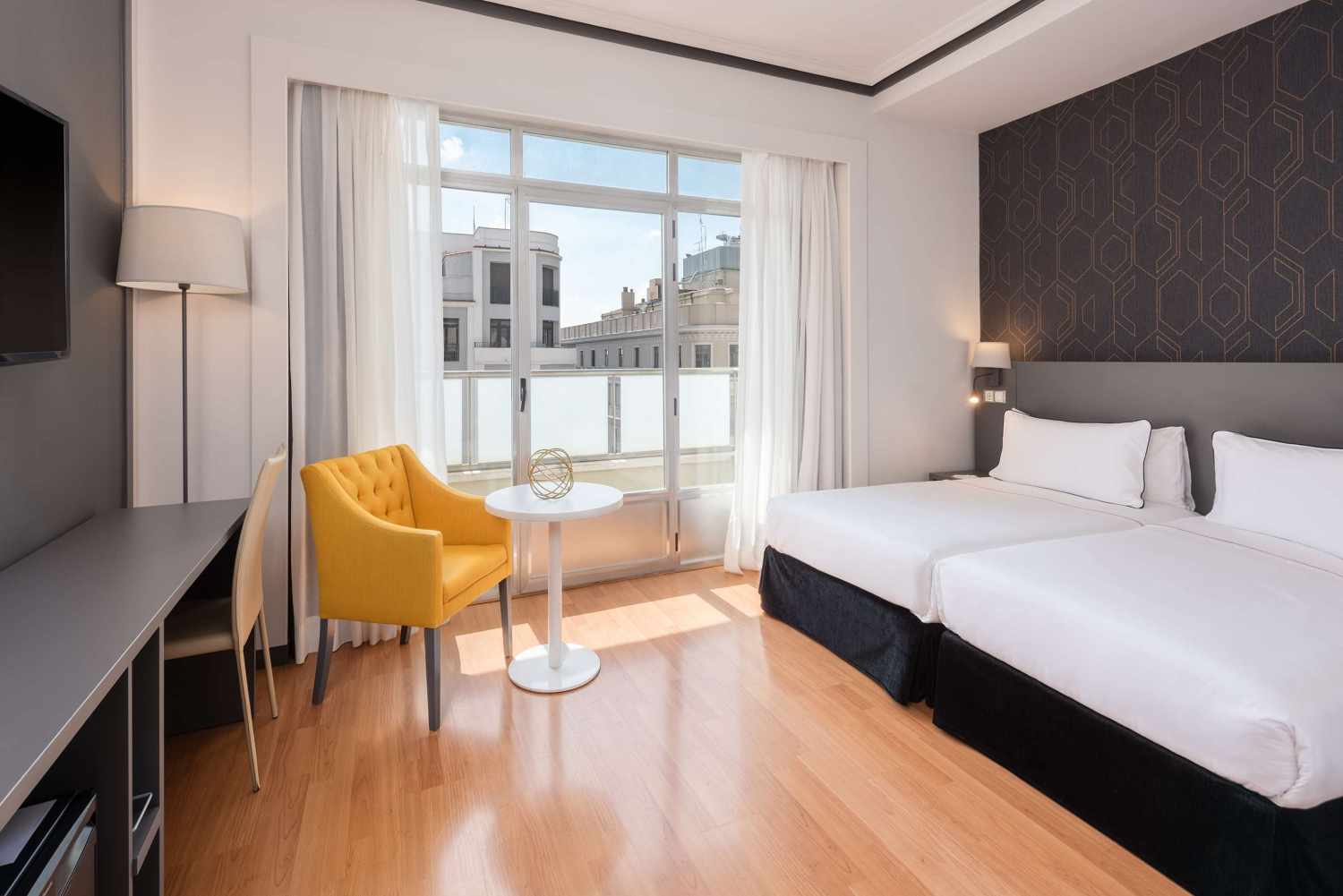 Hotel Madrid Plaza España Affiliated by Meliá cover