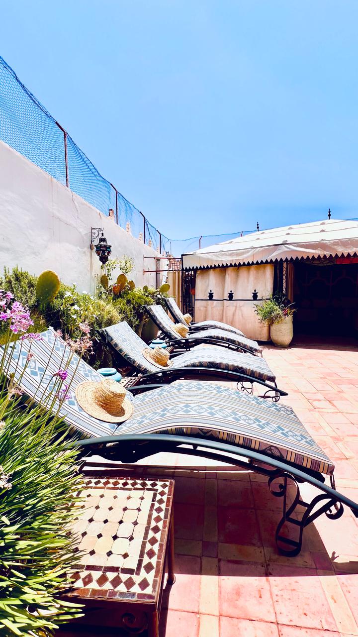 Riad Alida – Dakterras met ligbedden, Marrakech
