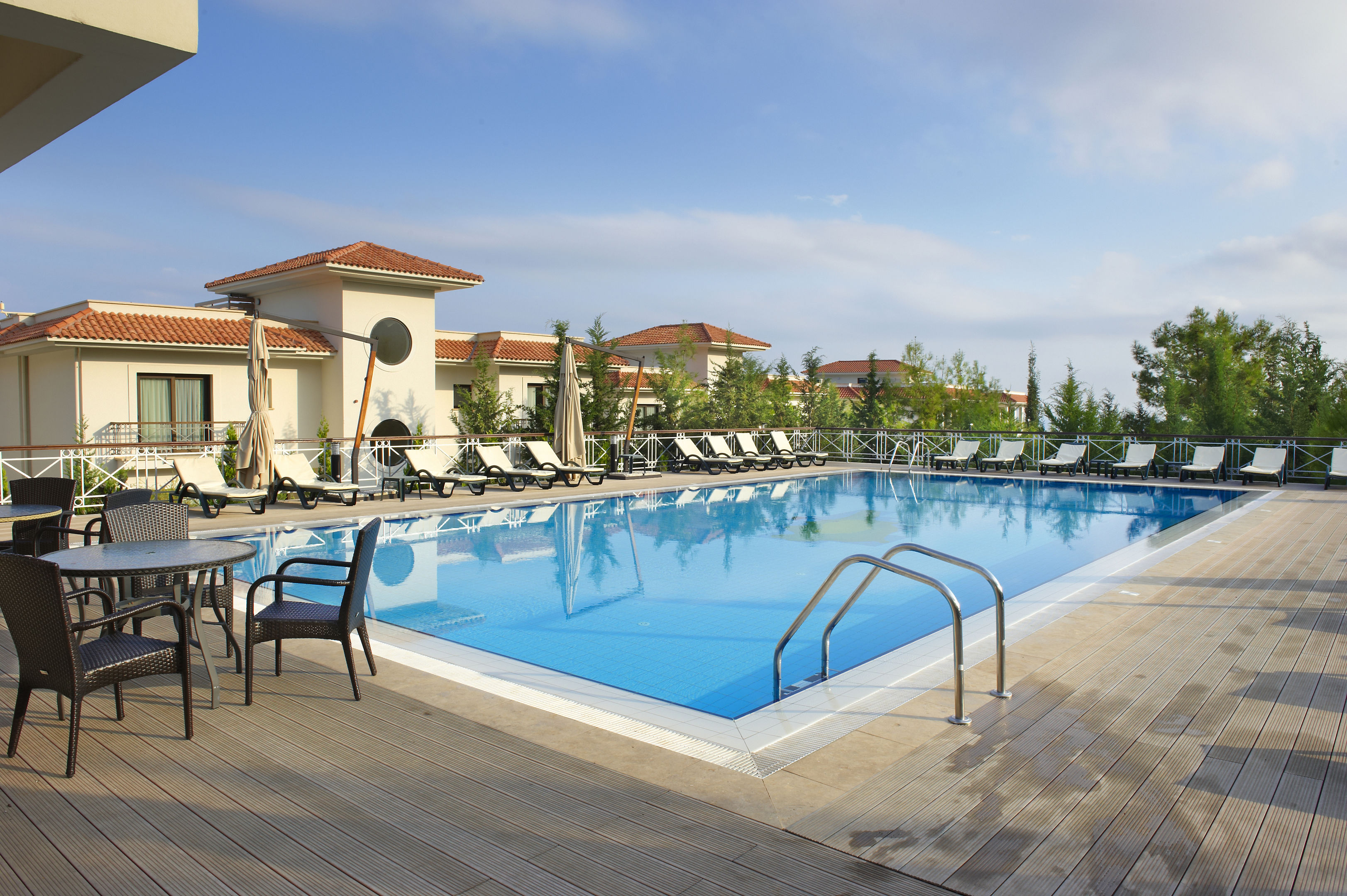 Korineum Golf & Beach Resort