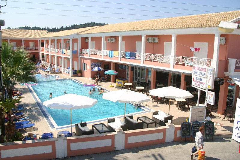 Angelina's Hotel & Apartments