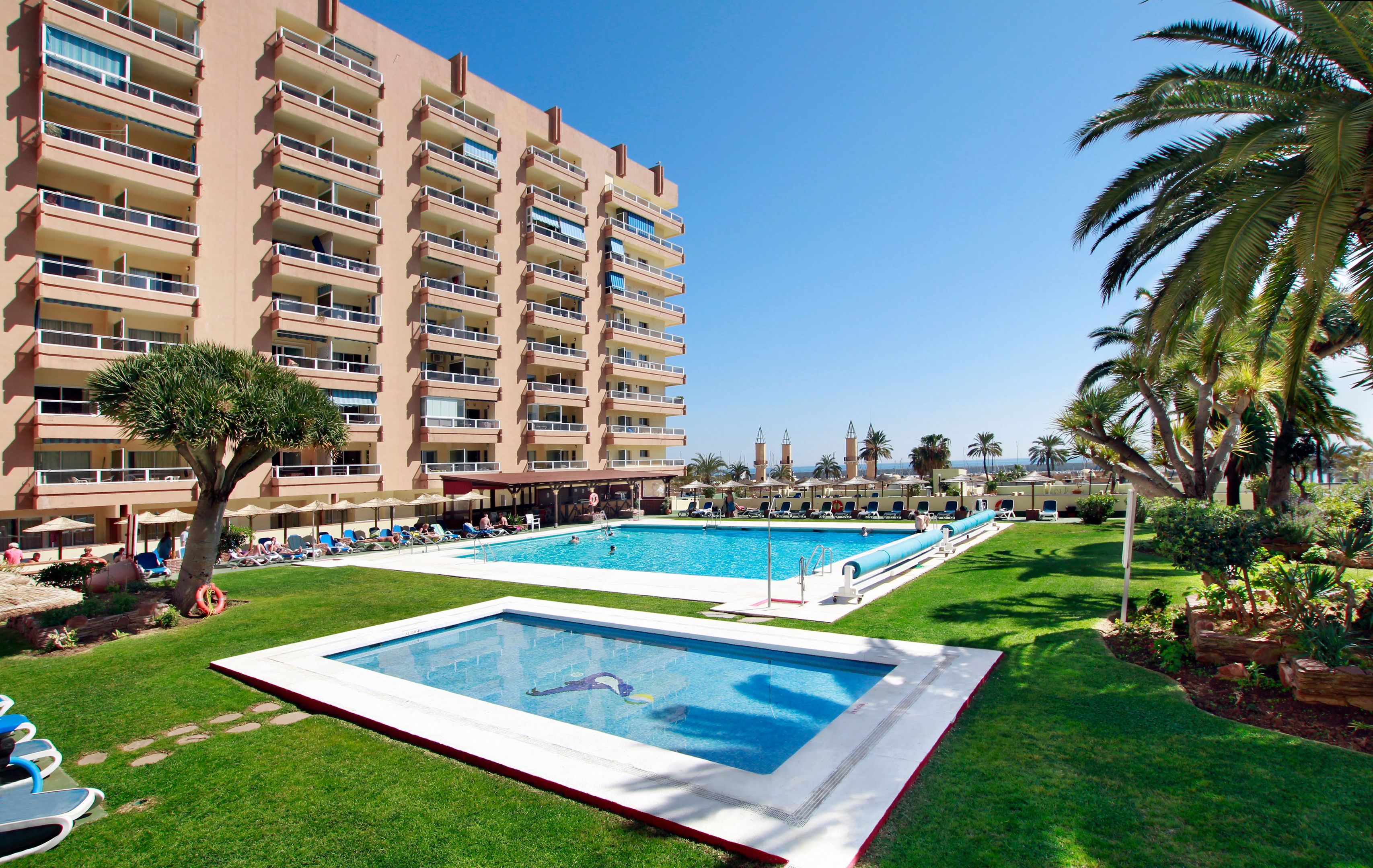 Hotel Apartamentos Pyr Fuengirola