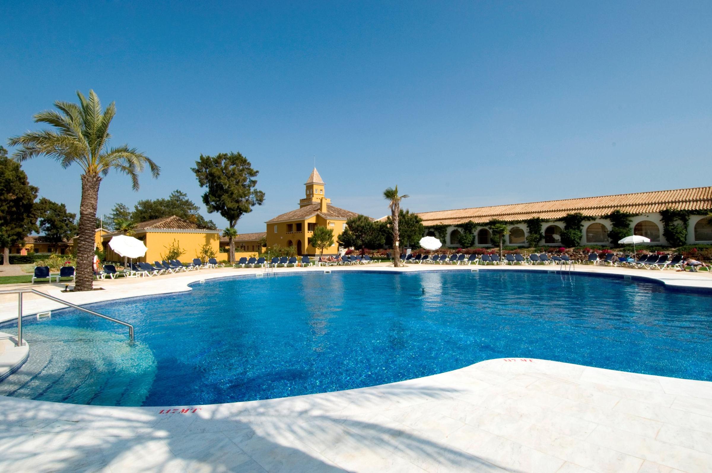 Vila Galé Albacora – Zwembad met palmen, Tavira