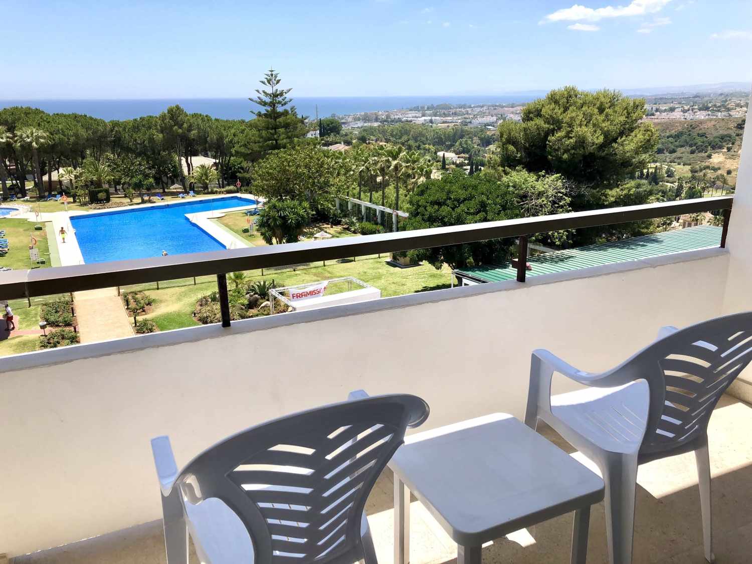 TRH Paraíso Hotel – Balkon met zwembad, Estepona