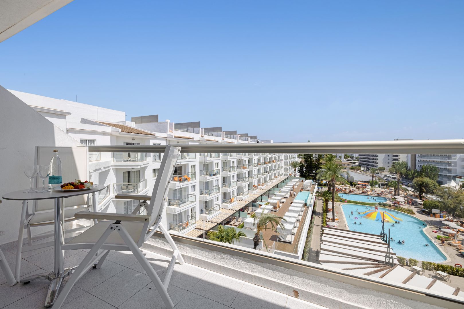 VIVA Sunrise – Balkon met zwembadzicht, Port d'Alcúdia