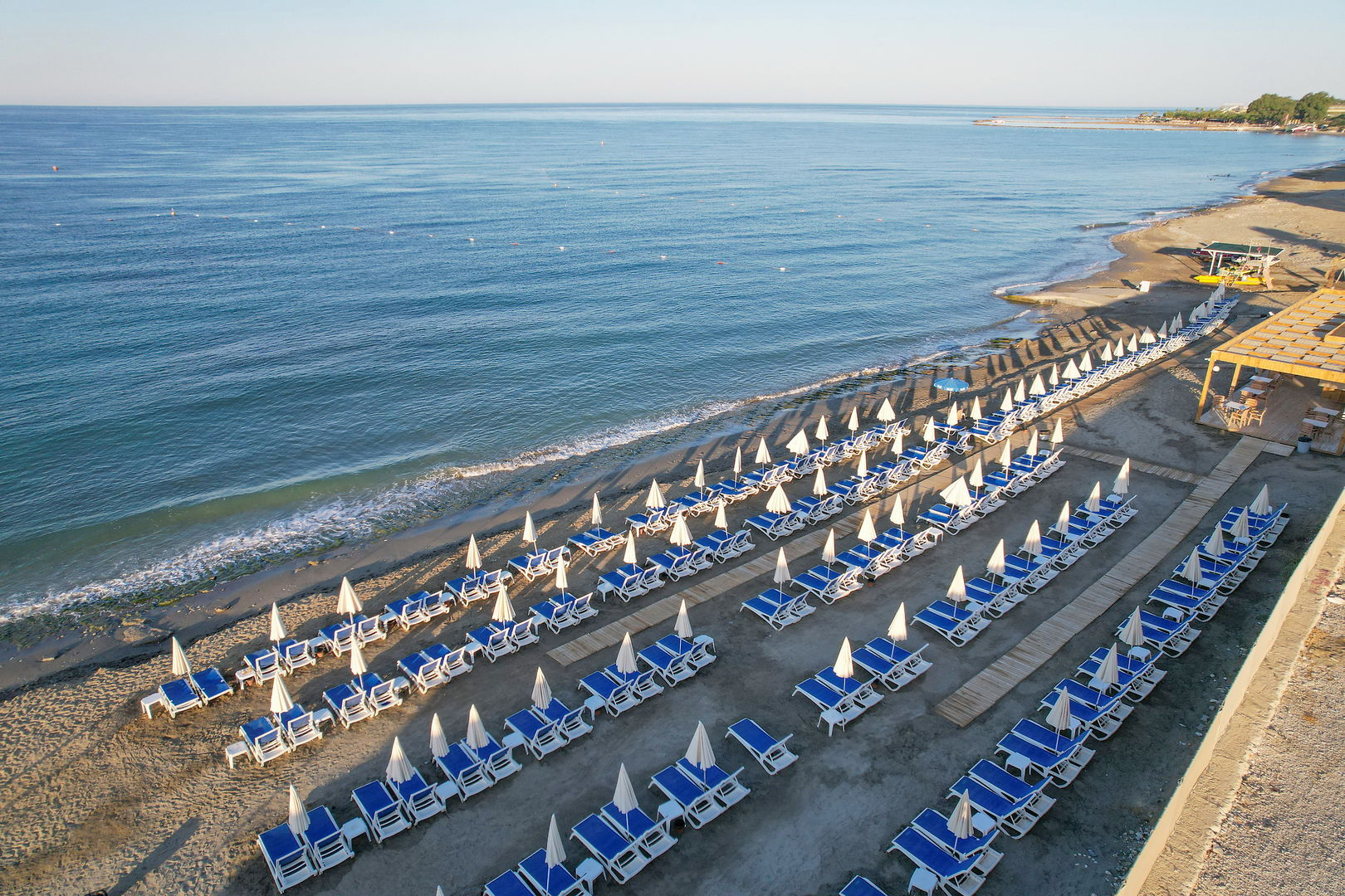 Kahya Resort Aqua & Spa – Strand met ligbedden, Alanya