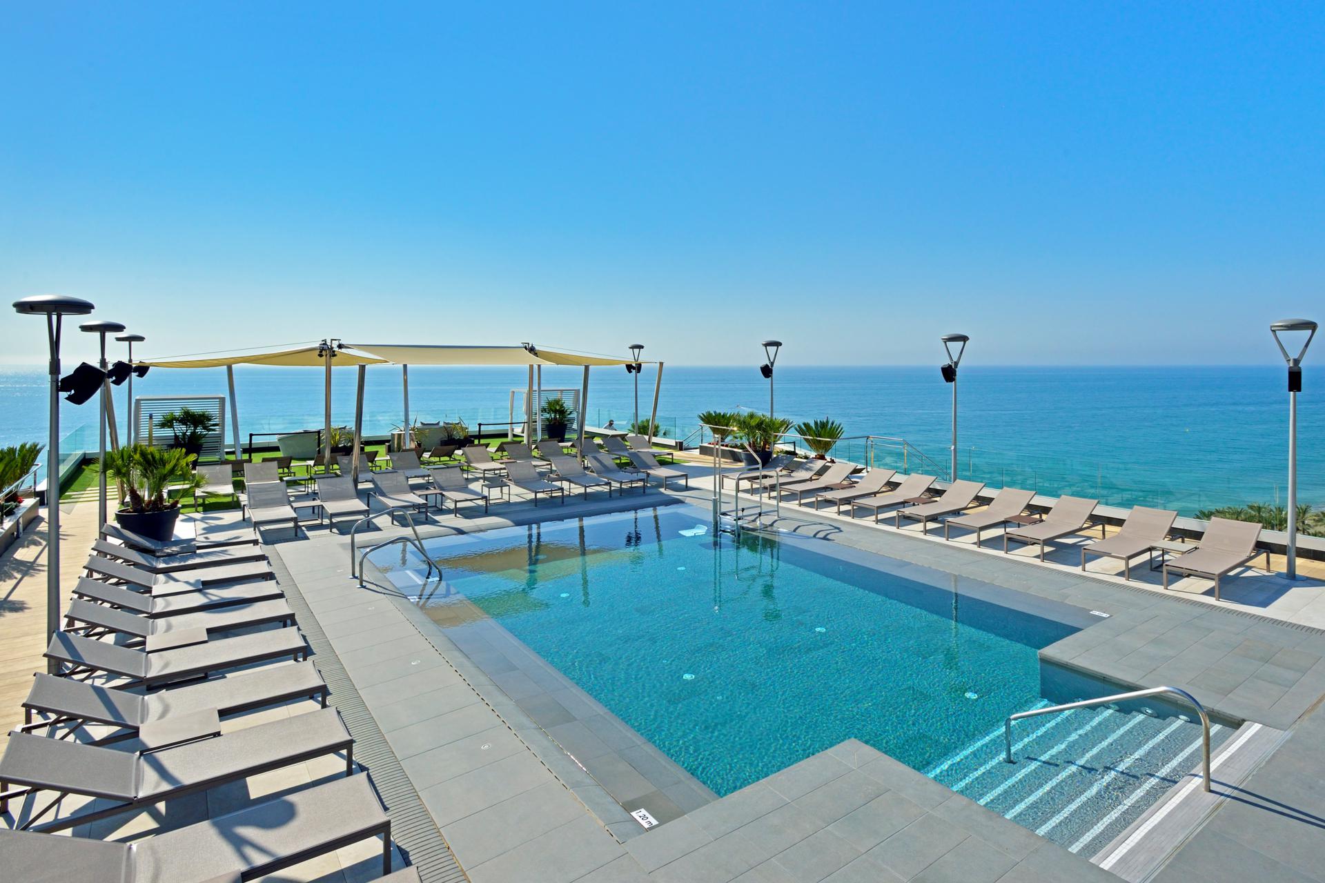 Melia Costa del Sol – Zwembad boven de zee, Torremolinos