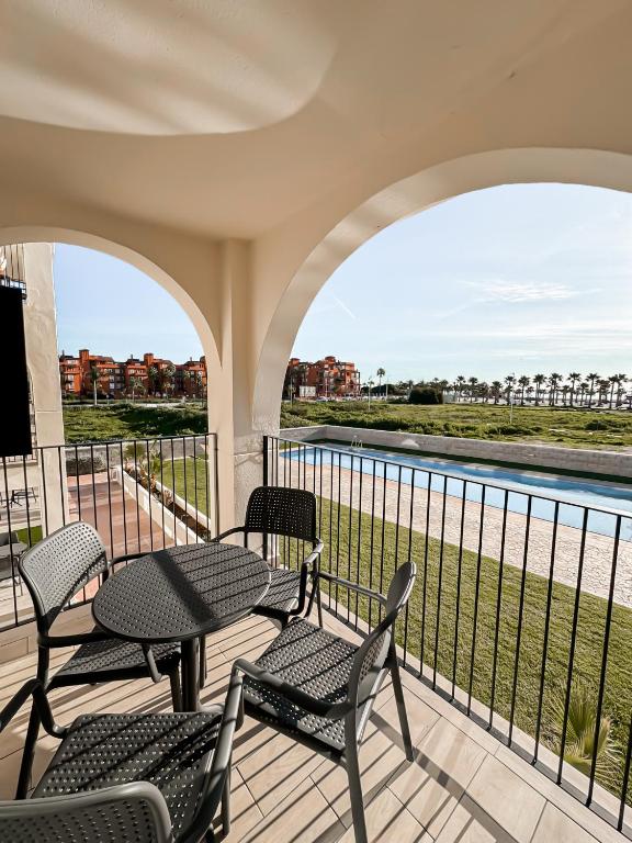 Hotel Puente Real – Balkon met zwembadzicht, Torremolinos