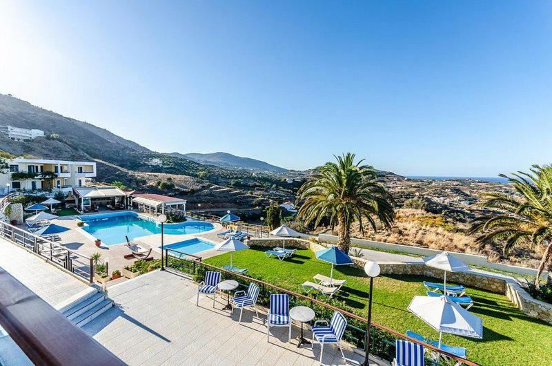 Perla Apartments – Uitzicht vanaf balkon, Agia Pelagia