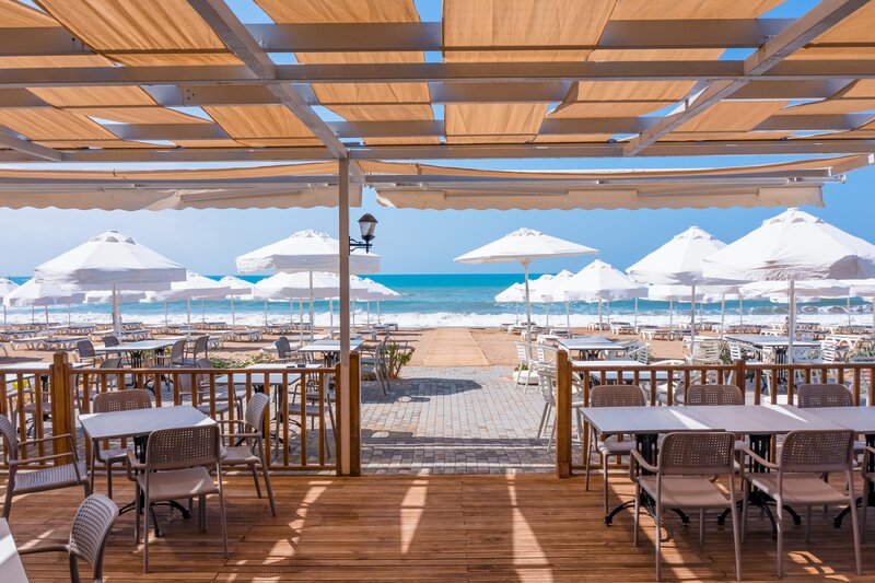 Barut GOIA – Terras met zeezicht, Side