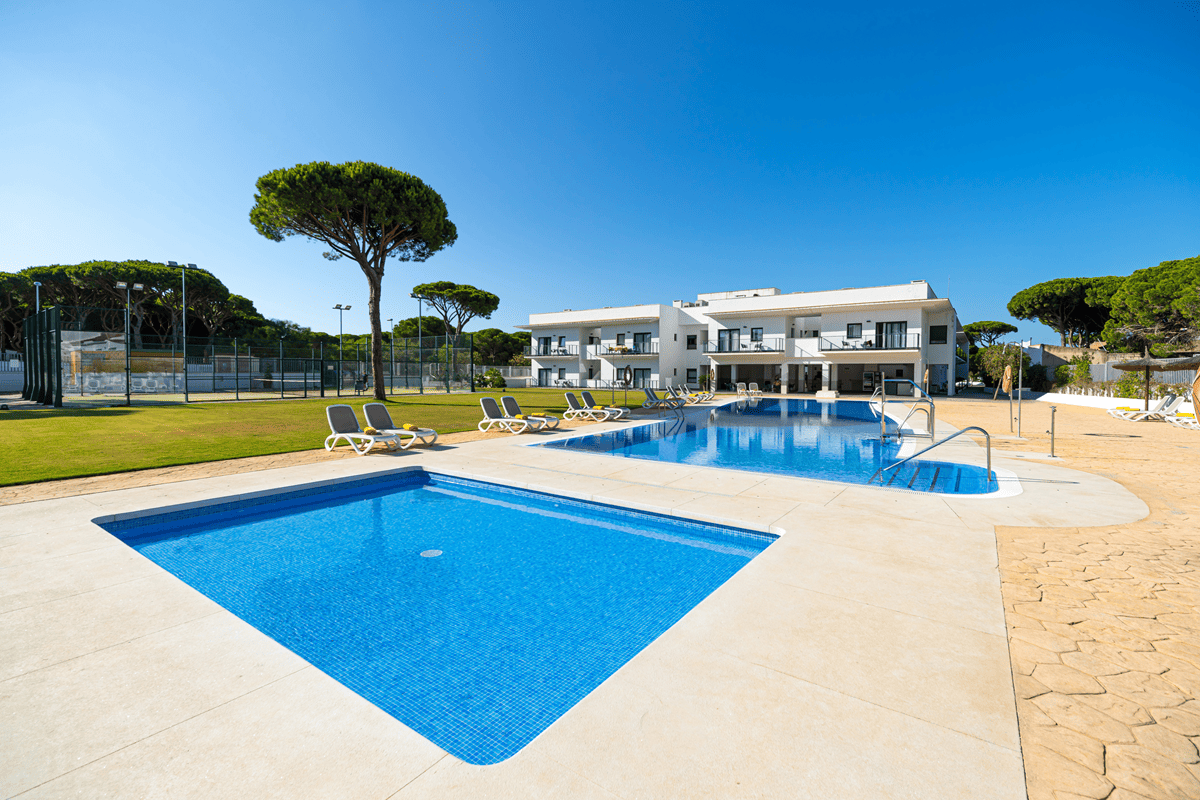 Al Sur Apartamentos – Zwembad in zon, Chiclana de la Frontera