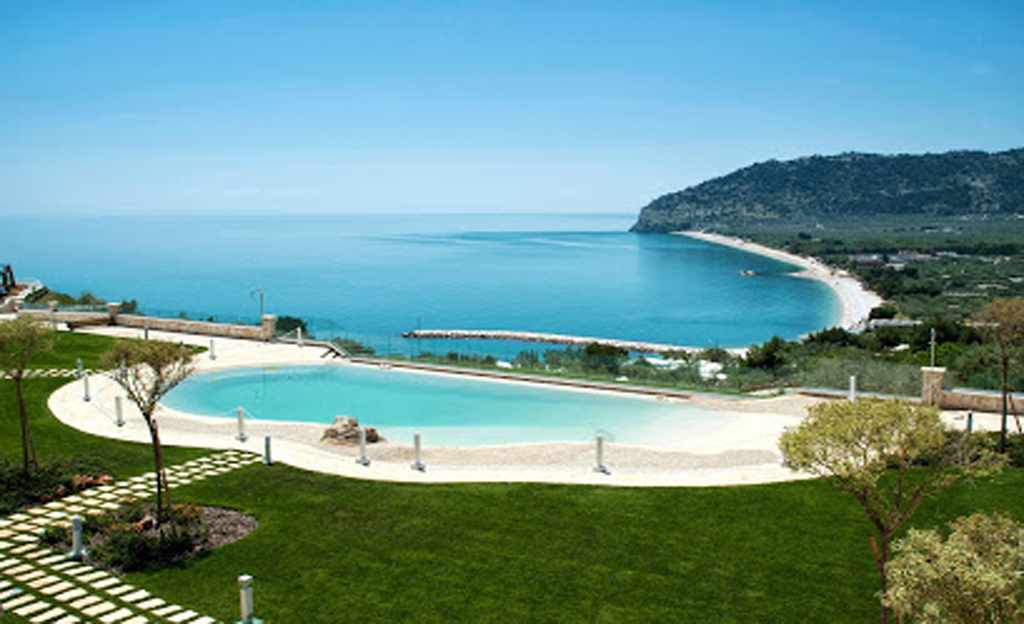 Hotel Residence Il Porto – Zwembad met zee en strand, Mattinata