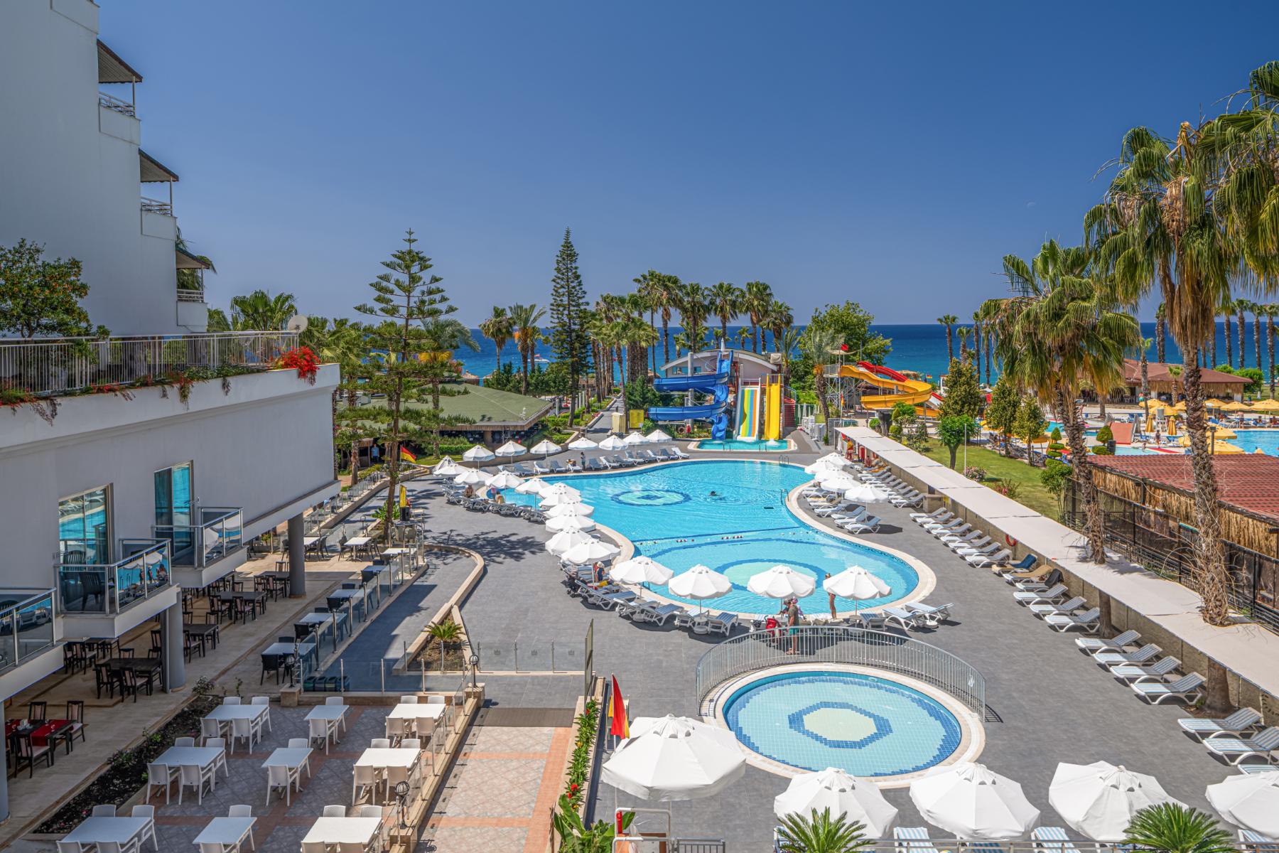 Holiday Park Resort – Resortoverzicht met zee, Okurcalar