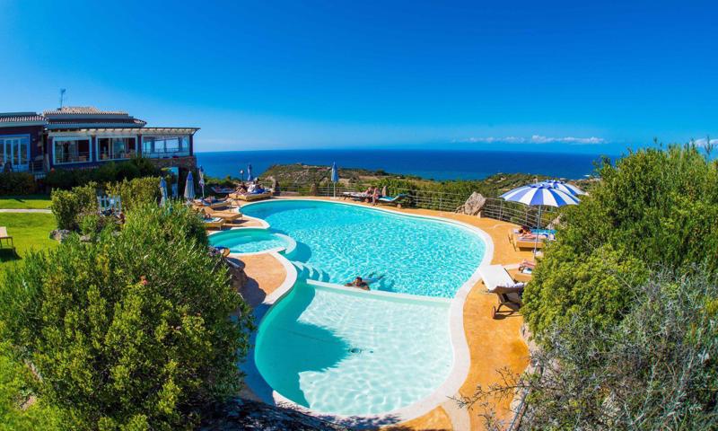 Bajaloglia Resort – Zwembad en kust, Castelsardo