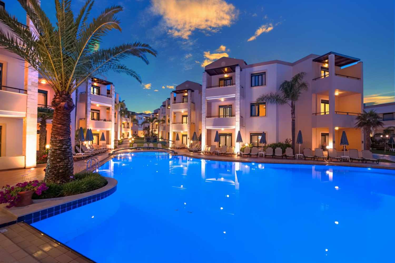 Creta Palm cover