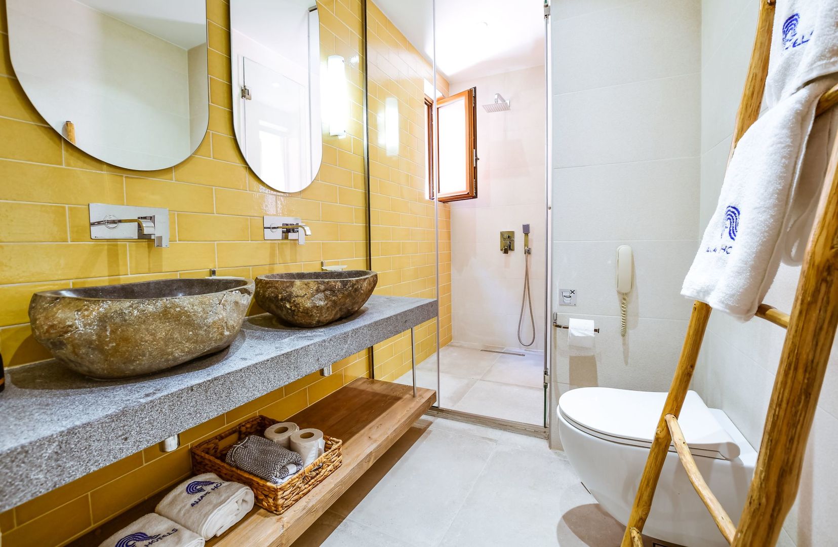 Anais Collection Hotels & Suites – Badkamer, Chrissi Akti