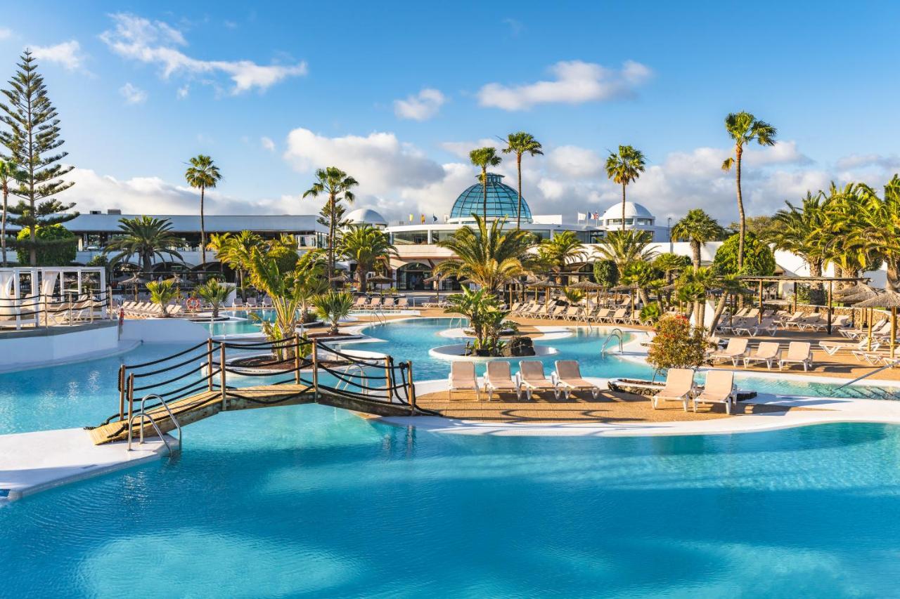 Elba Lanzarote Royal Village Resort – Zwembad met brug, Playa Blanca