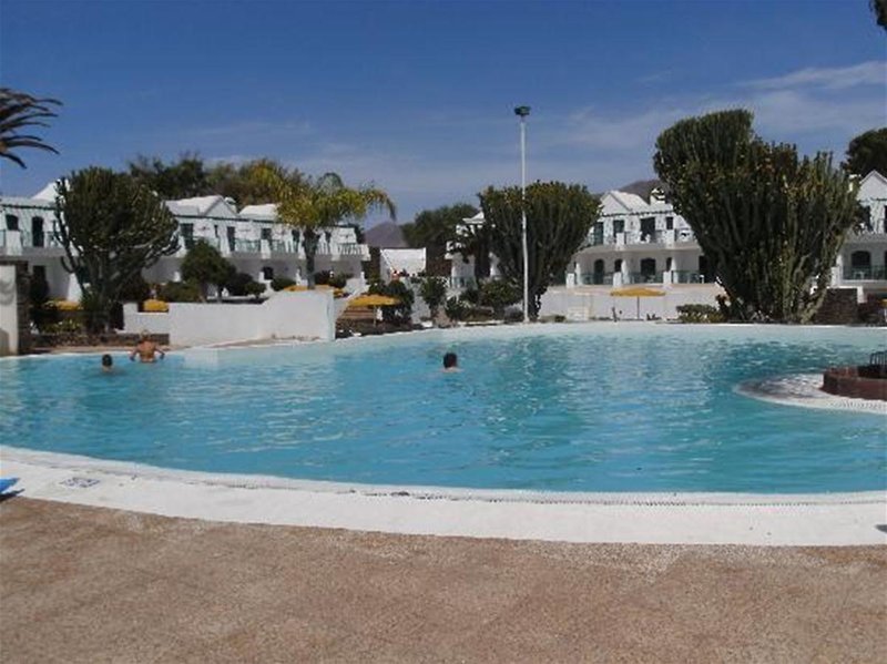 MYND Yaiza – Zwembad bij bungalows, Playa Blanca