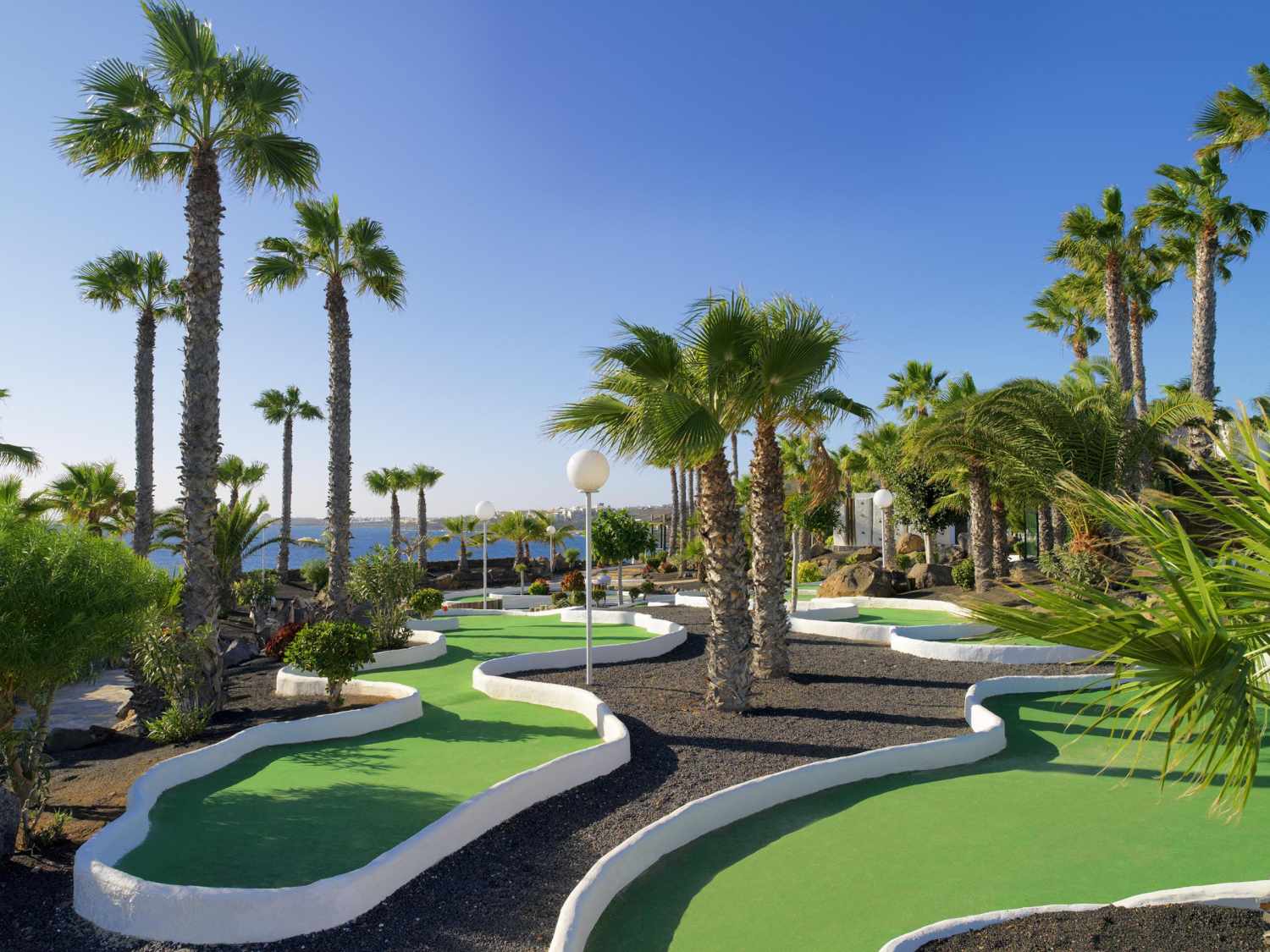 H10 Timanfaya Palace – Minigolf, Playa Blanca