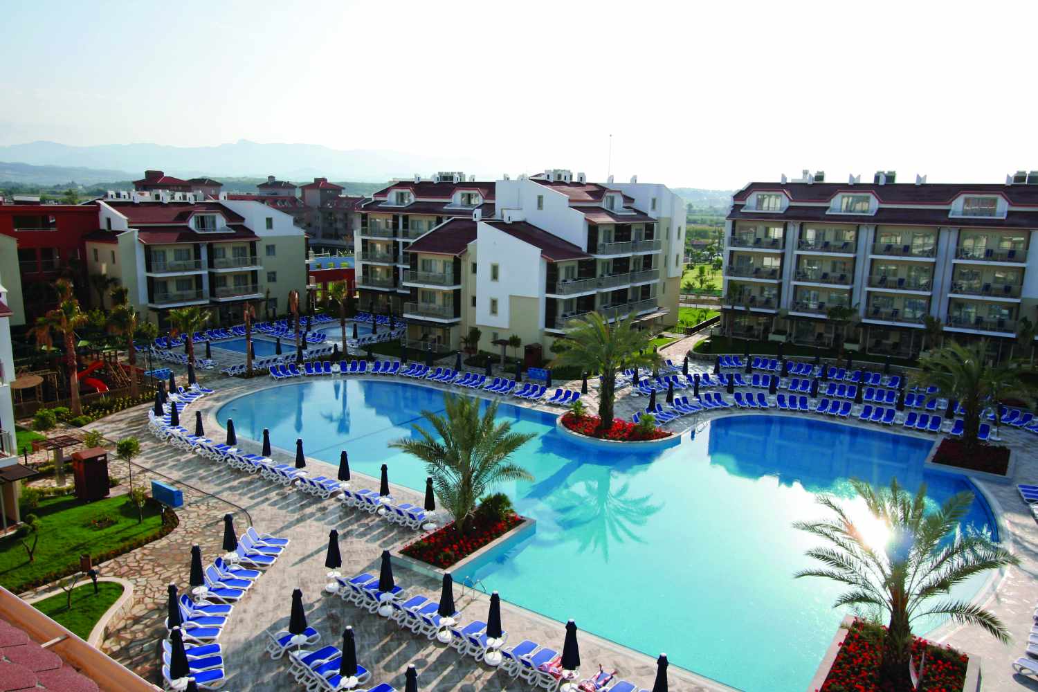 Barut B Suites – Zwembad van boven, Side