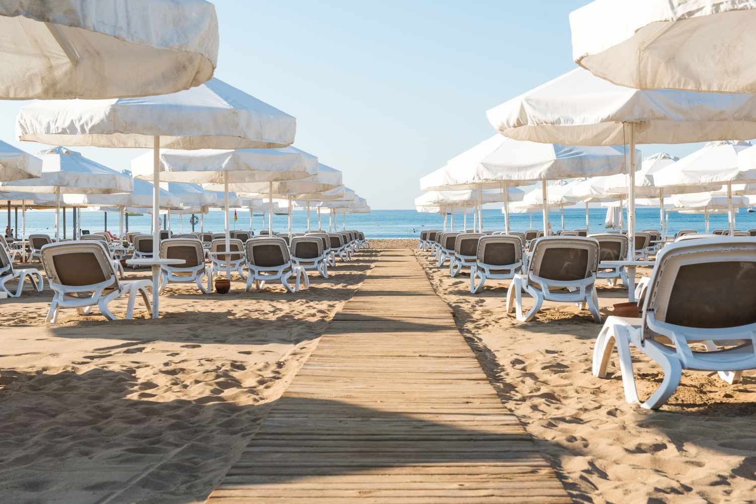 Barut B Suites – Strand met ligbedden, Side