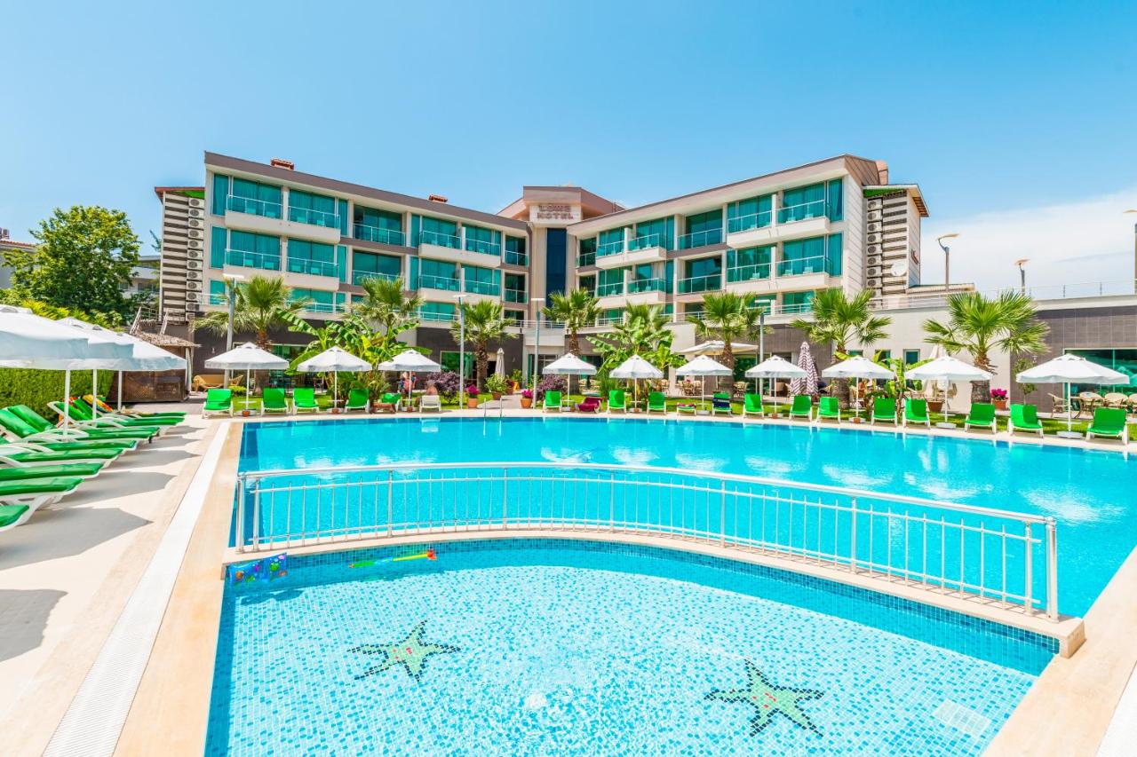 Löwe Hotel cover