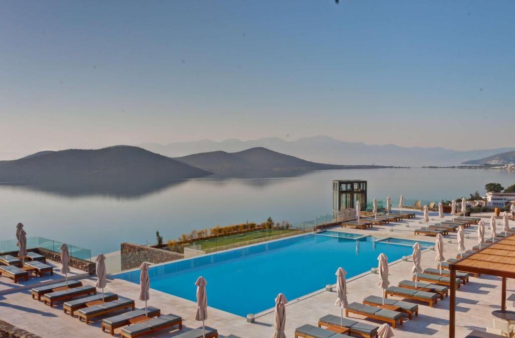 Royal Marmin Bay Boutique & Art Hotel cover