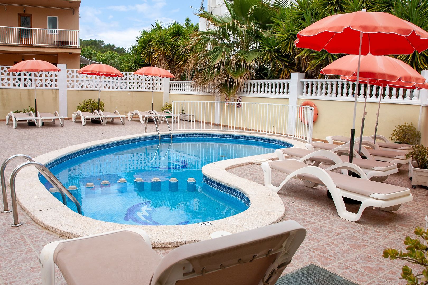 Bon Aire Apartments