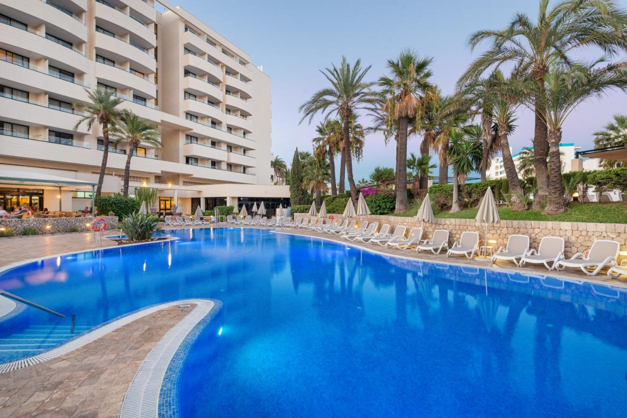 Welikehotel Marfil Playa – Zwembad en tuin, Sa Coma