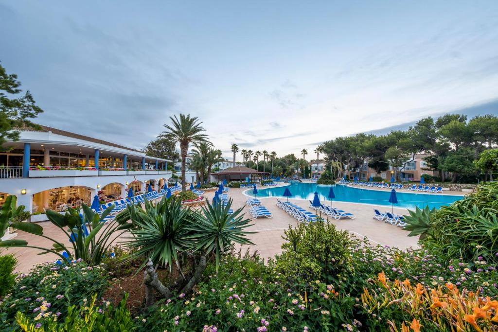 Sagitario Princesa Playa – Zwembad met ligbedden, Son Xoriguer