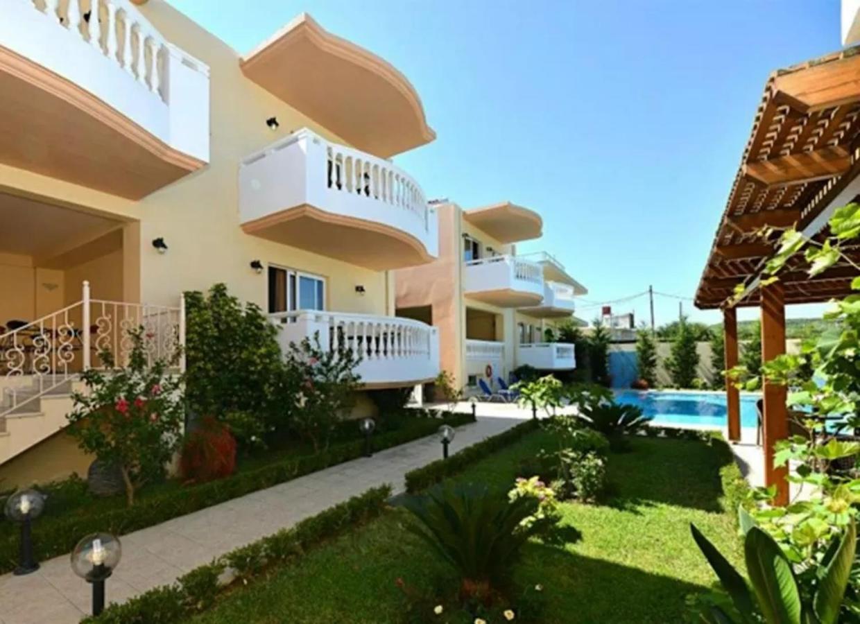 Golden Rose Suites – Appartementen met tuin, Chania-Kamisiana