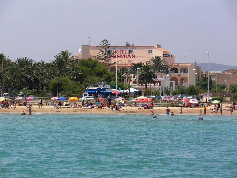 Alcossebre Sea Experience – Strand met parasols, Alcossebre