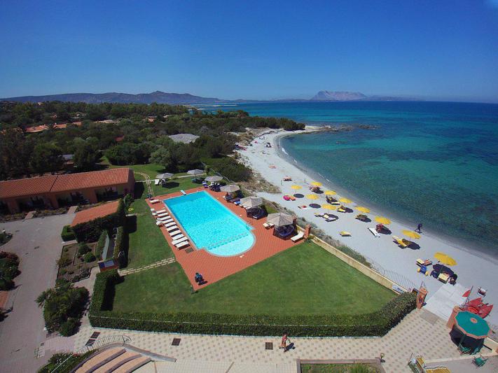 Hotel L'Esagono – Zwembad aan turquoise strand, San Teodoro