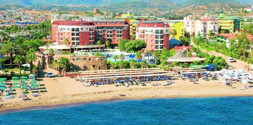 Palmeras Beach Hotel