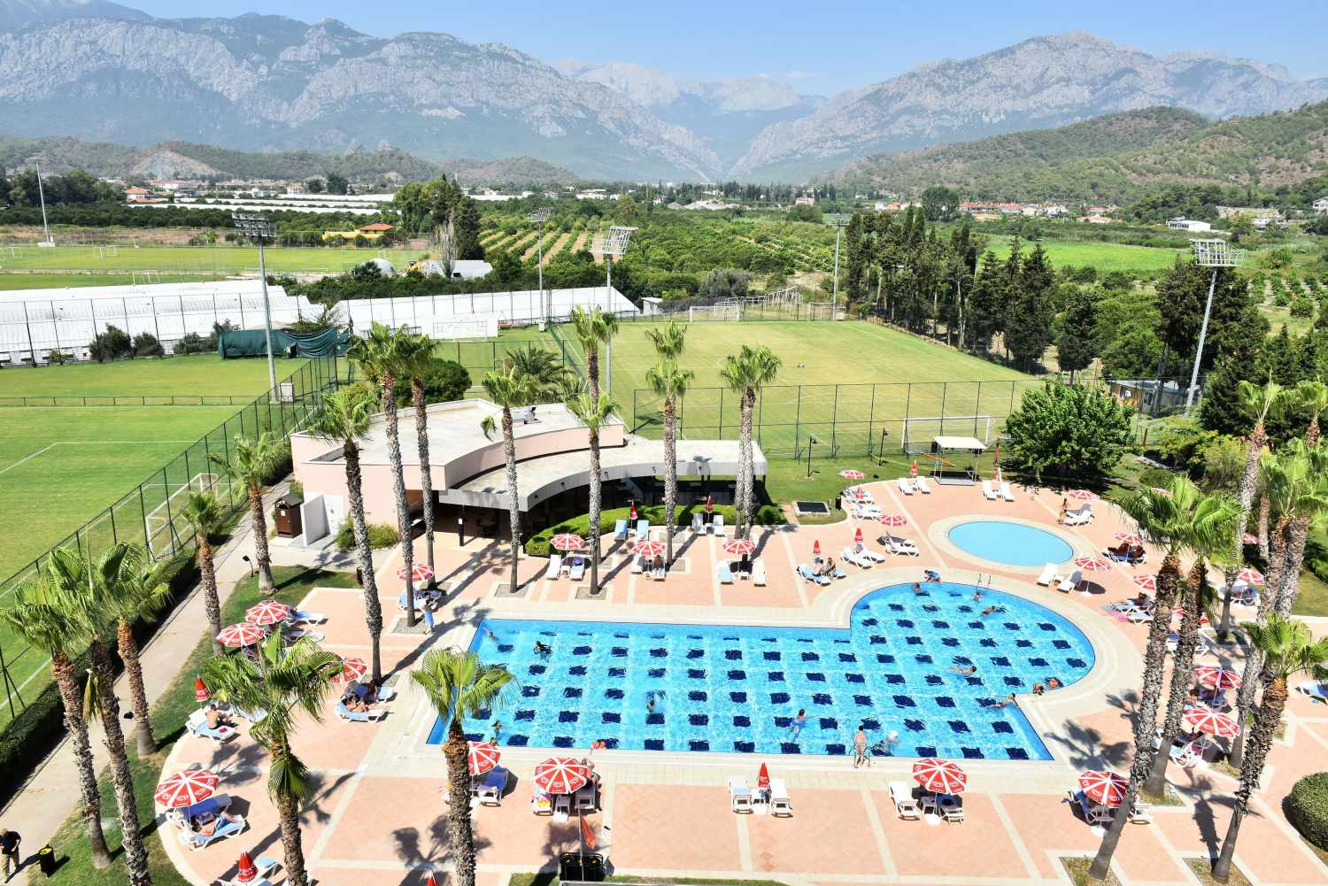 Viking Park Hotel & Spa – Zwembad met bergen, Kiris