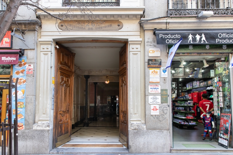 Hostal Rober cover