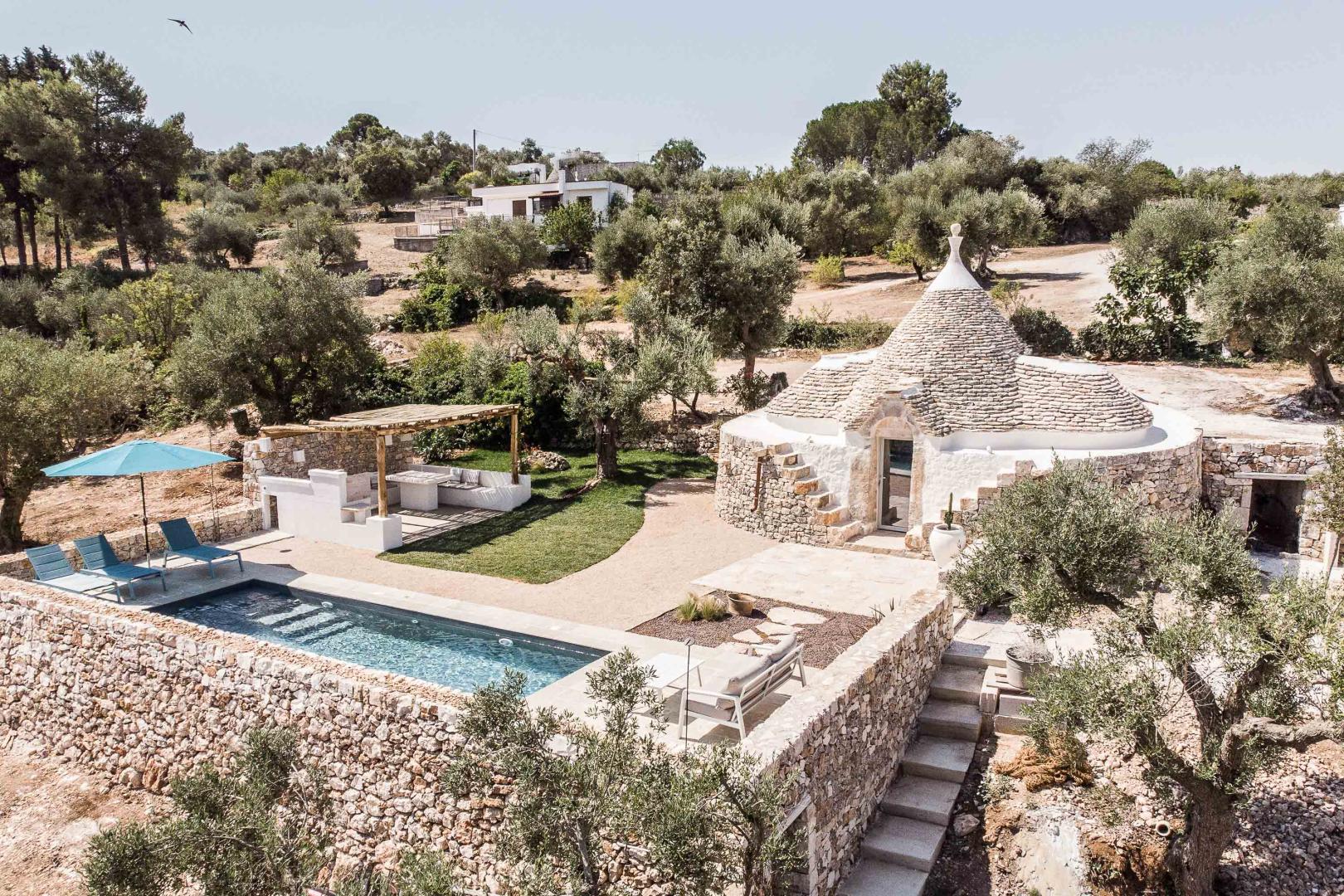 Trulli Terra Magica B&B – Trulli tussen olijfbomen, Putignano