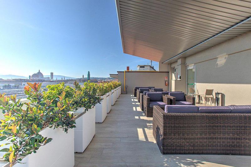 MH Florence Hotel & Spa – Dakterras met bomen, Florence
