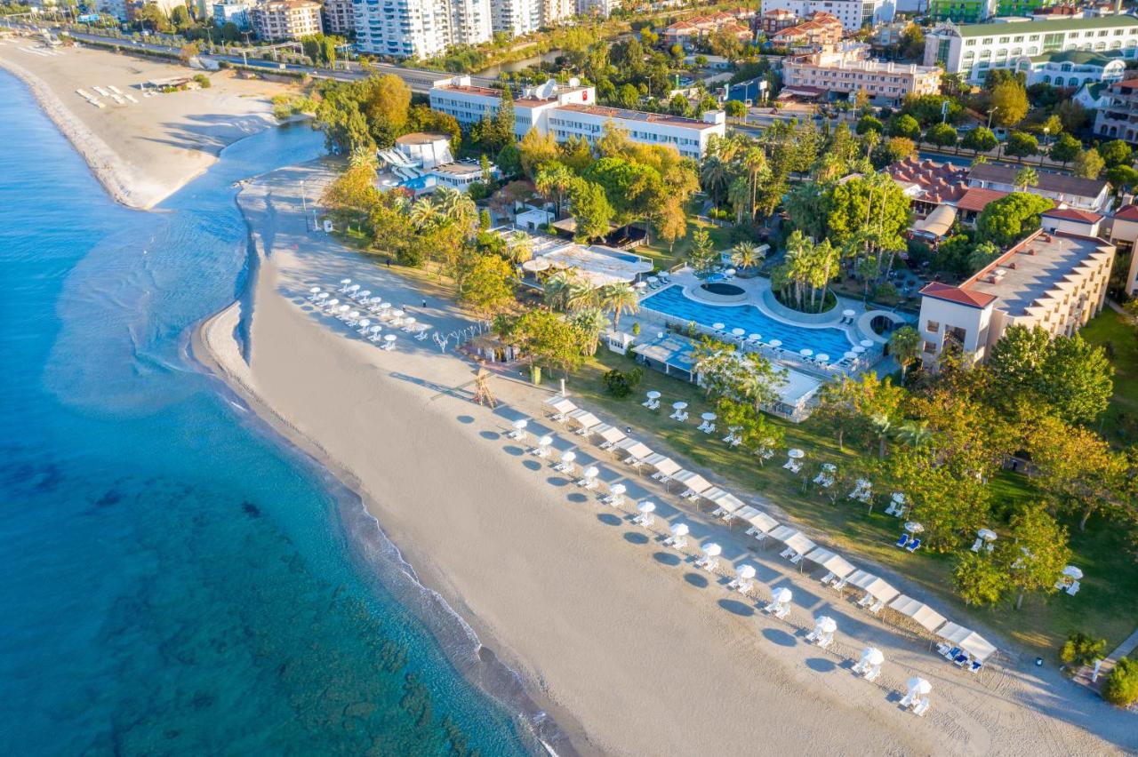 Labranda Alantur Resort cover