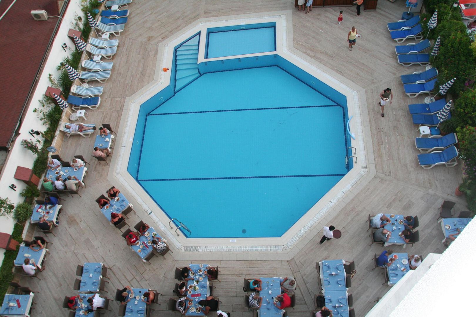 Elysee Beach Hotel – Zwembad van boven, Alanya